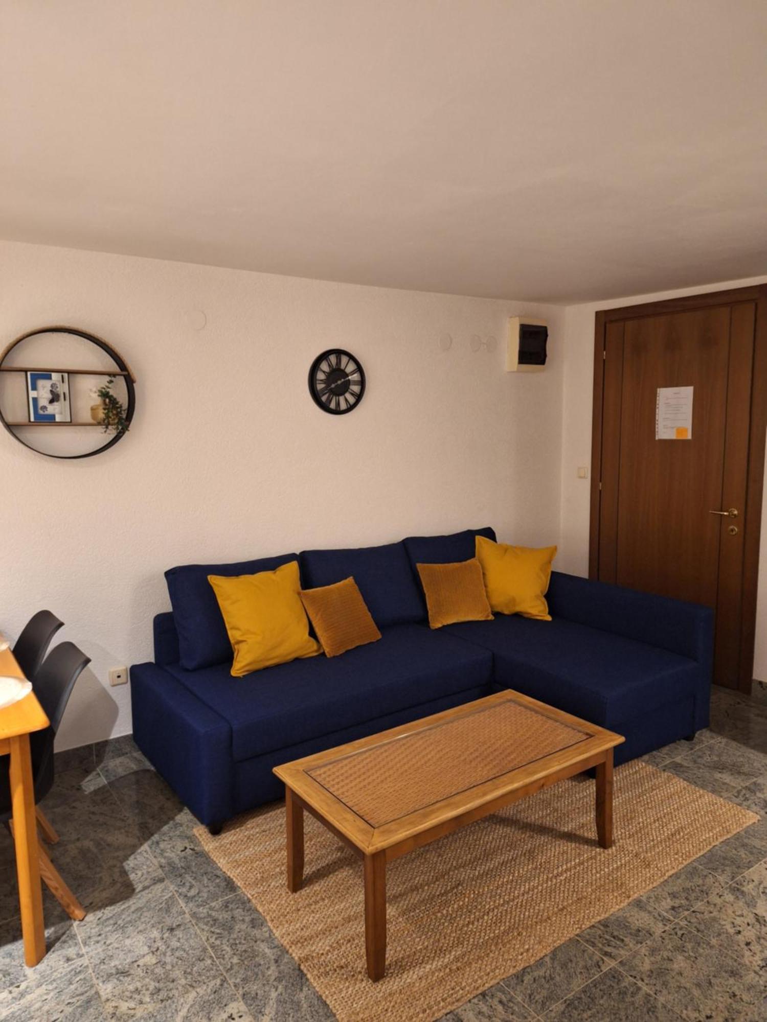 Apartments Romana Slatine Bagian luar foto