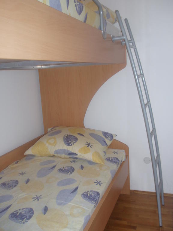 Apartments Romana Slatine Ruang foto