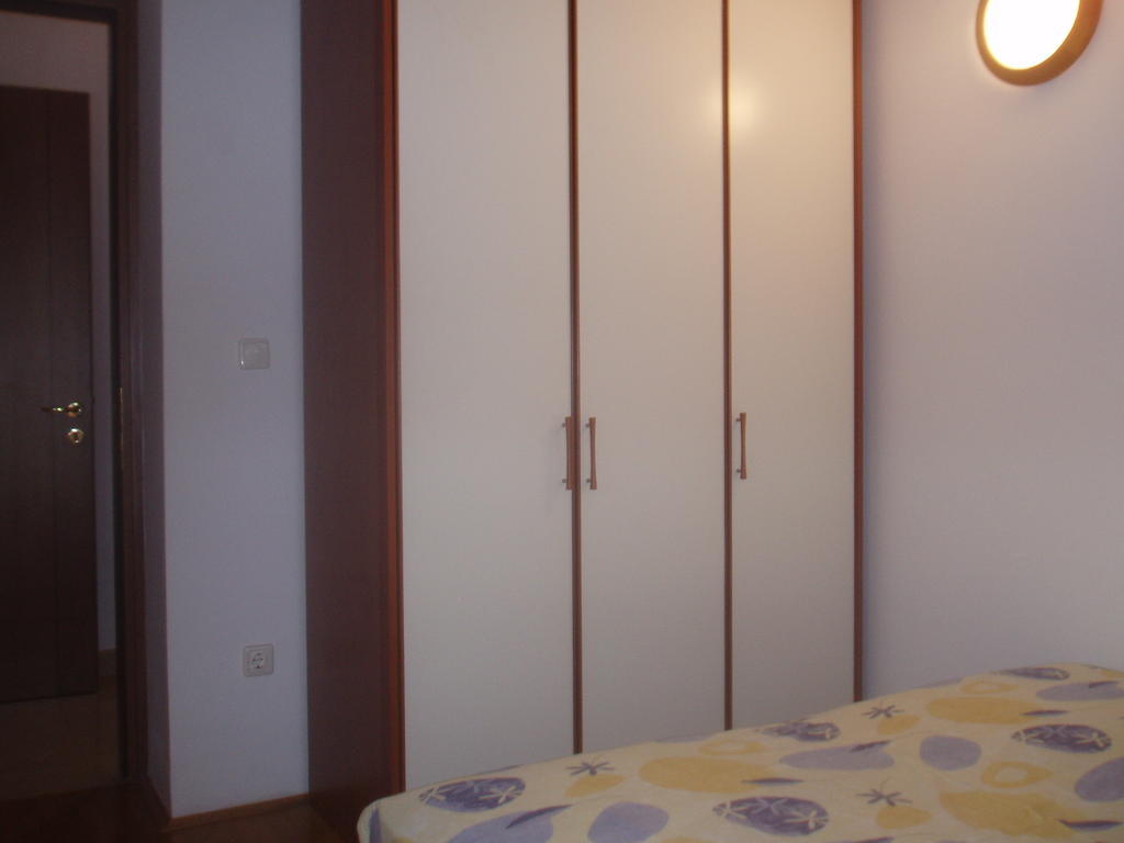 Apartments Romana Slatine Ruang foto