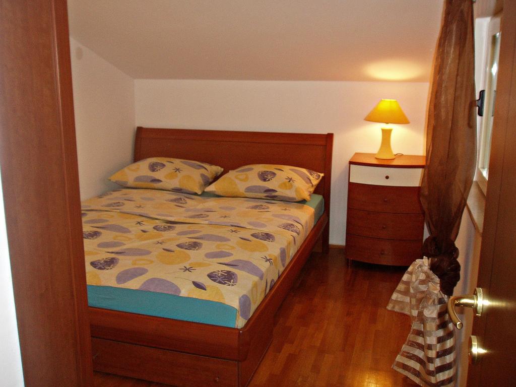Apartments Romana Slatine Ruang foto